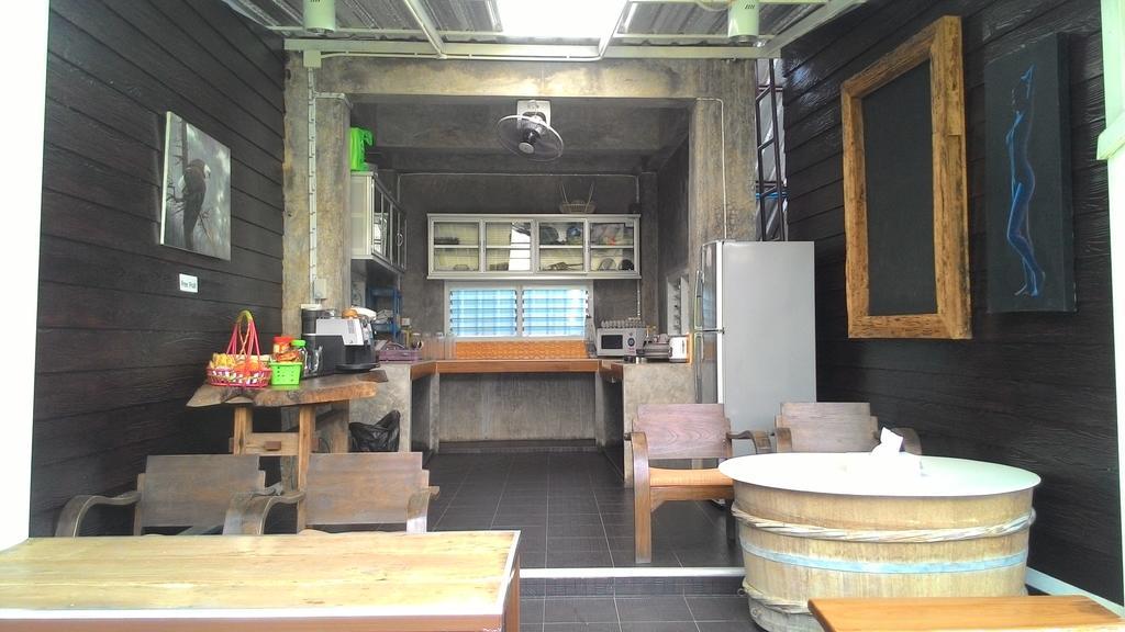 Zan Pla Nade Guesthouse Chiang Rai Exteriör bild