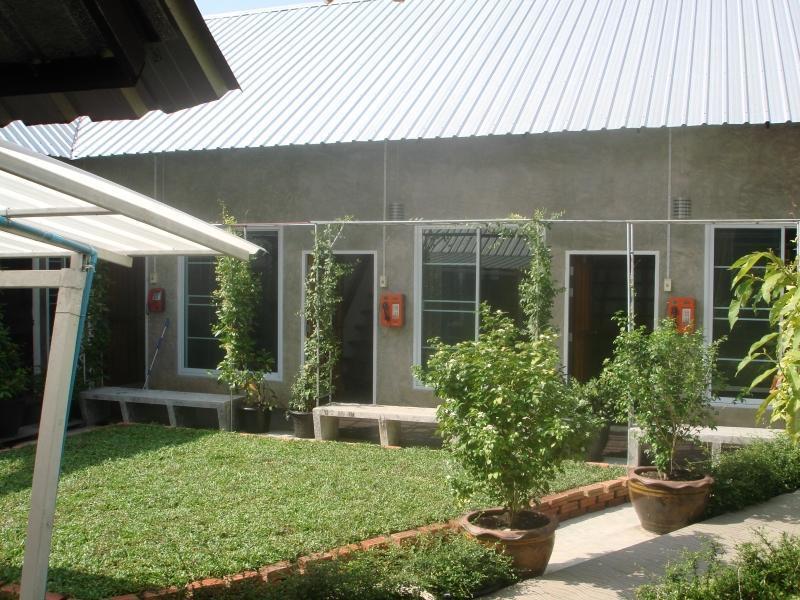 Zan Pla Nade Guesthouse Chiang Rai Exteriör bild