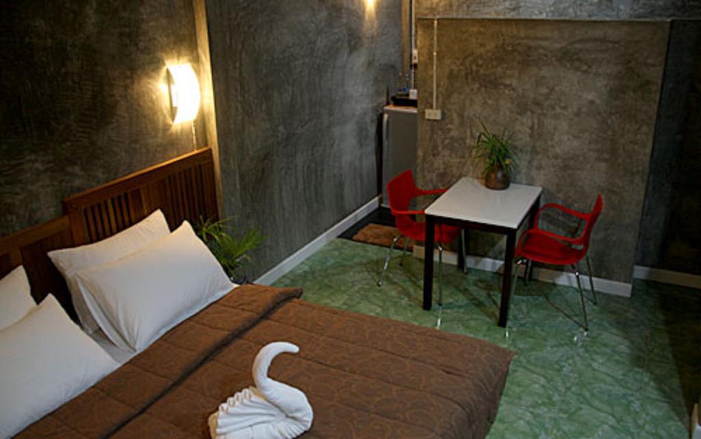 Zan Pla Nade Guesthouse Chiang Rai Exteriör bild