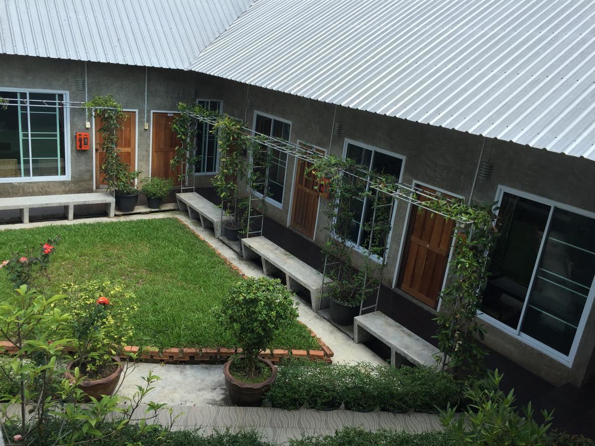 Zan Pla Nade Guesthouse Chiang Rai Exteriör bild
