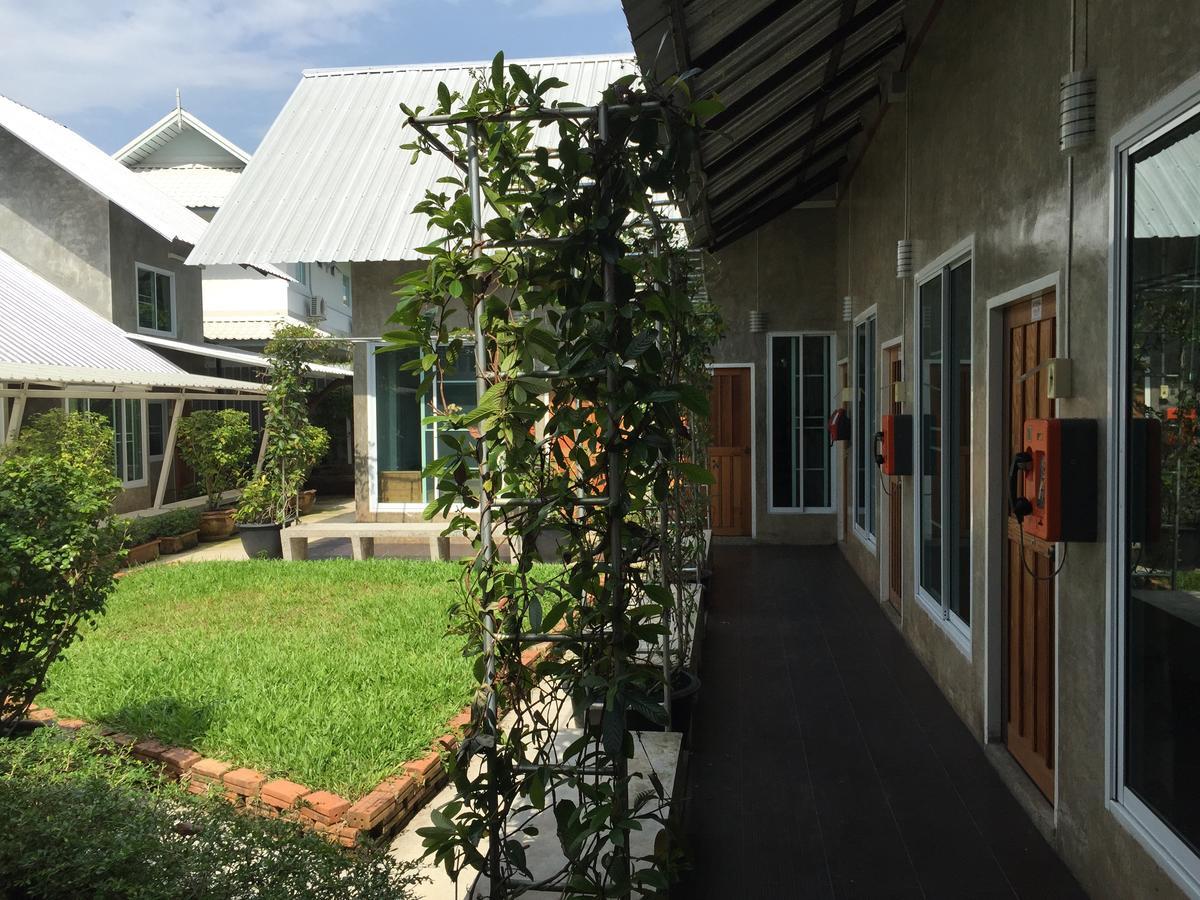 Zan Pla Nade Guesthouse Chiang Rai Exteriör bild