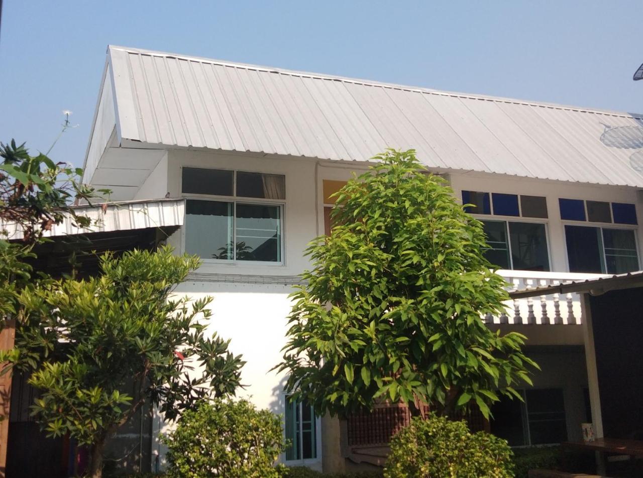 Zan Pla Nade Guesthouse Chiang Rai Exteriör bild